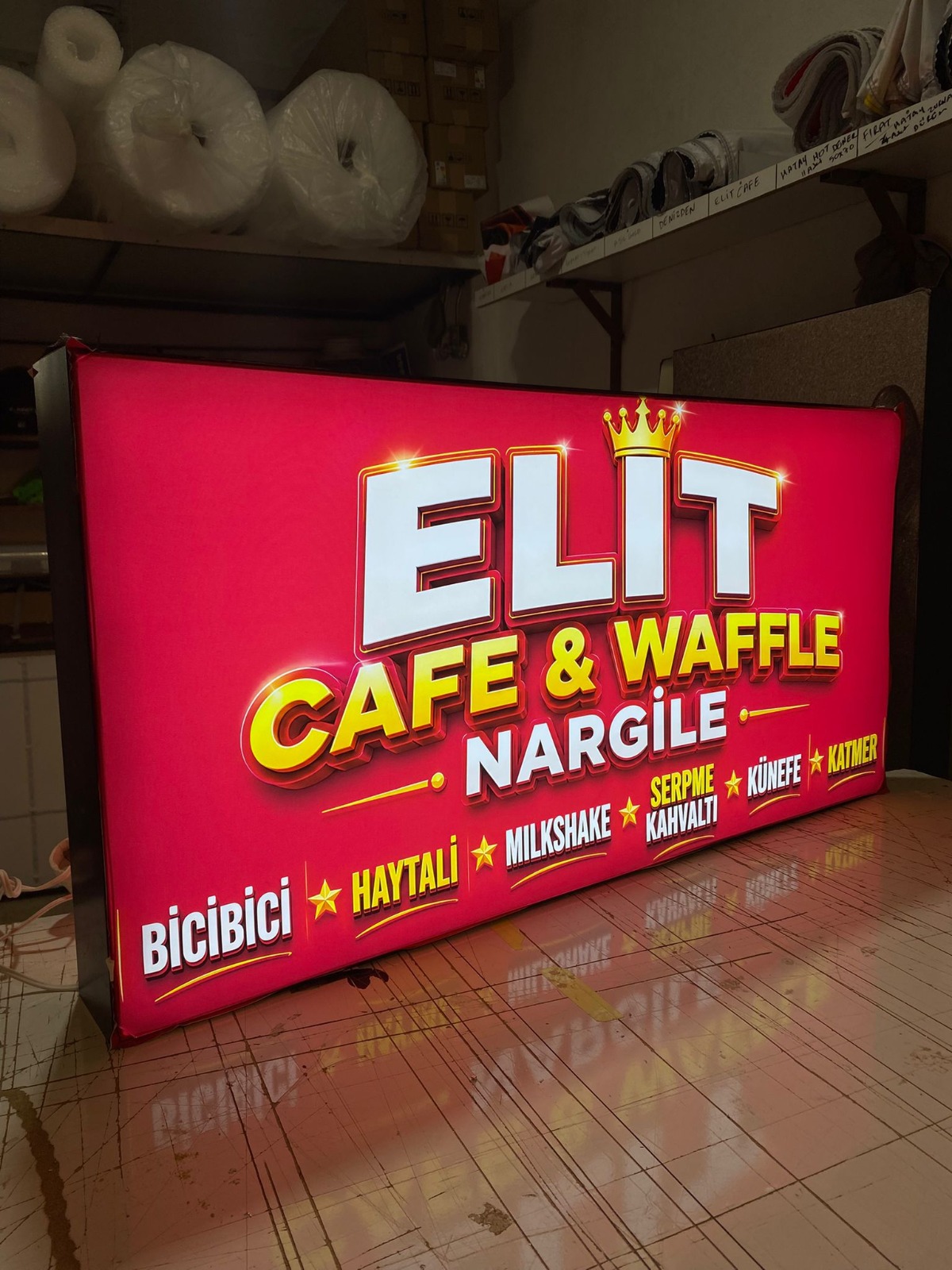 Sakarya Lightbox Tabela Üretimi | Modern, Şık ve Dikkat Çeken Reklam Çözümleri